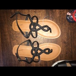 Women’s size 7 sandals